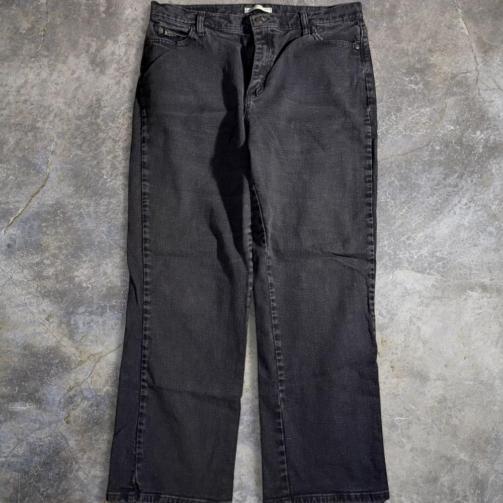 Lee black relaxed straight leg‎ jeans with a baggy skater fit and black denim